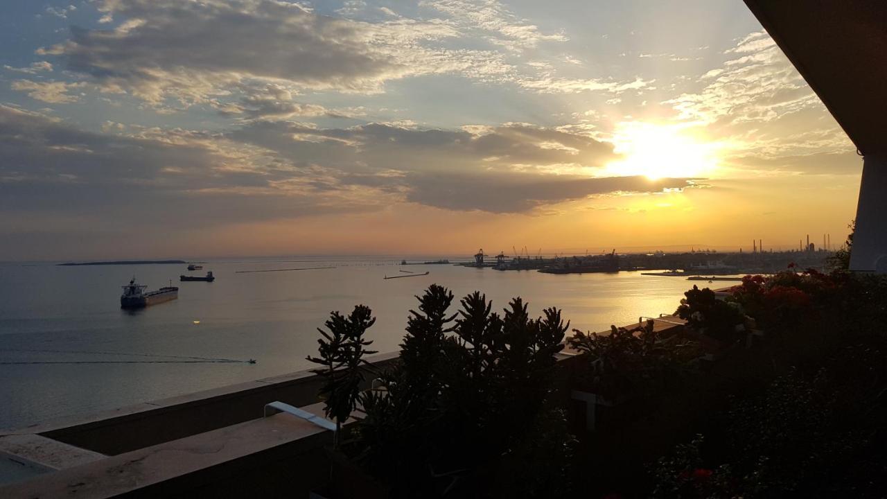 Amanda'S Panorama Apartman Taranto Kültér fotó
