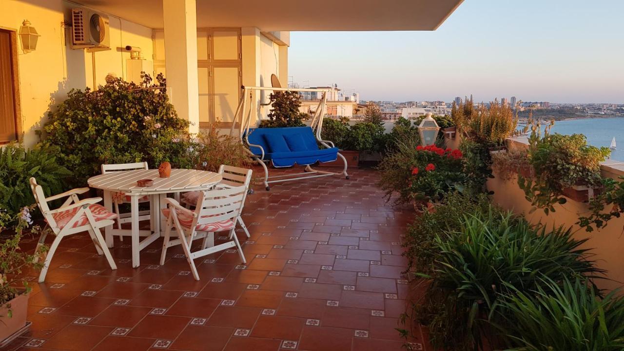 Amanda'S Panorama Apartman Taranto Kültér fotó